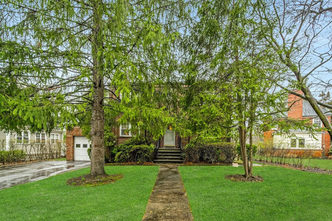 Photo of 413 Stellar Avenue