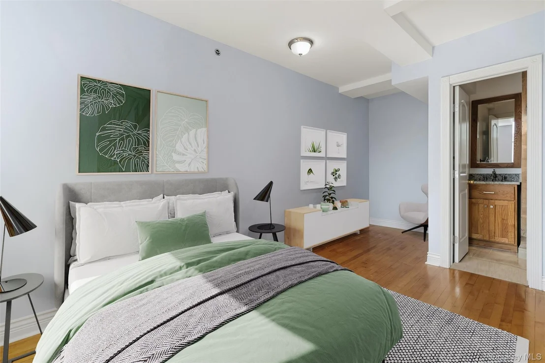 Photo of Unit PH4 at 88 Broadway
