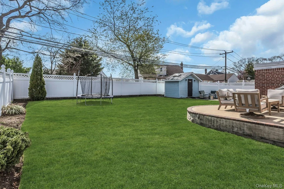 Photo of 991 Ferngate Drive