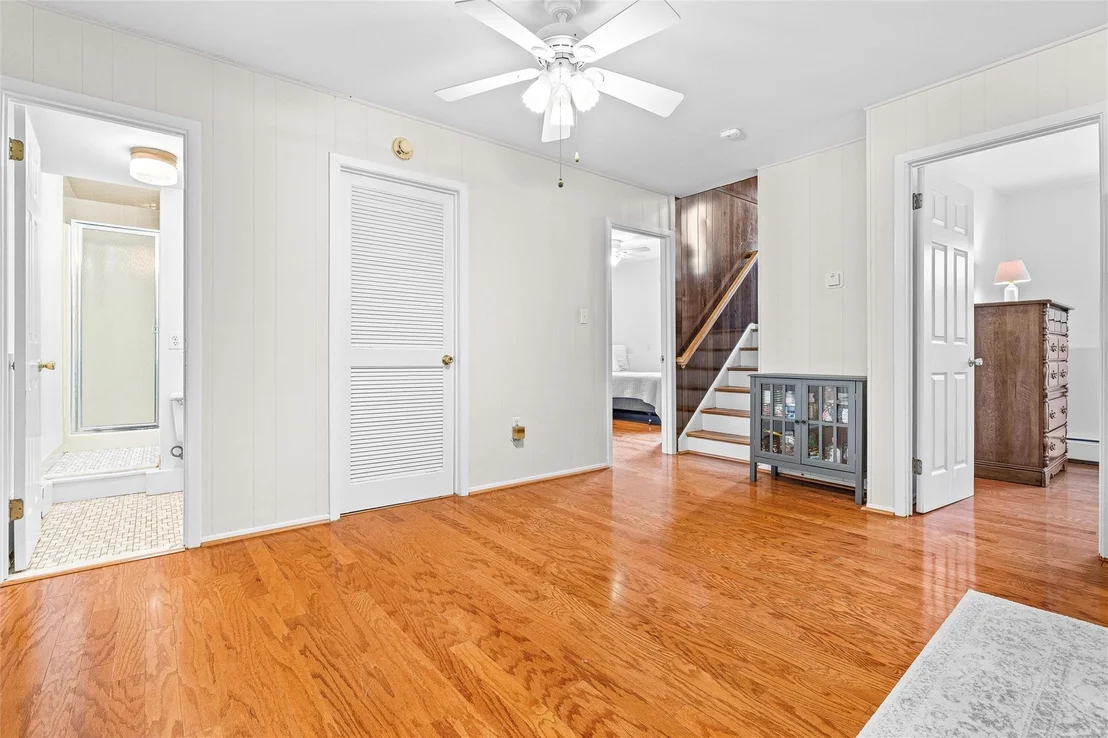 Photo of 18 Eakman Drive