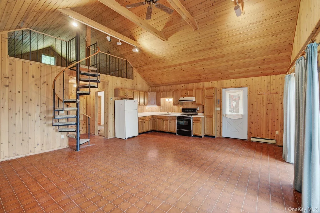 Photo of 174 Gary Place