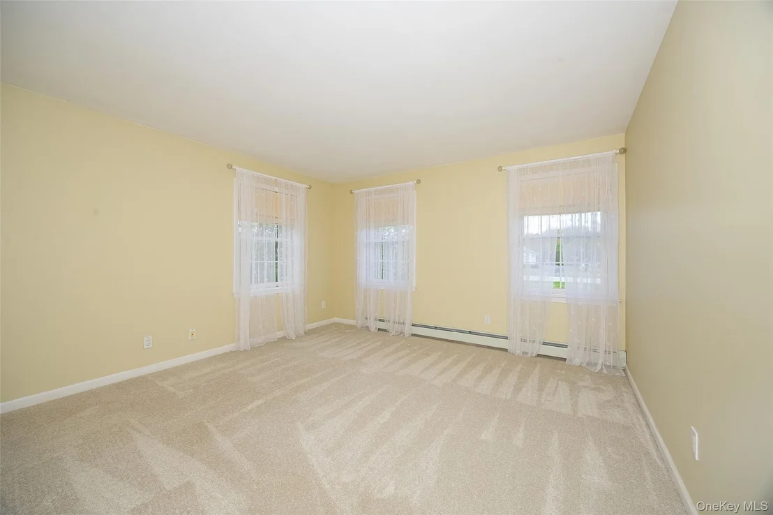 Photo of 76 Rockledge Drive