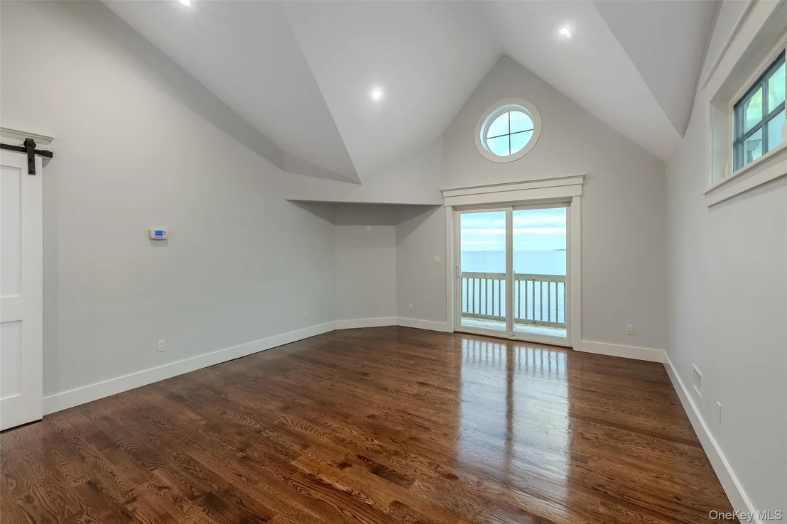 Photo of 72 Grandview Drive