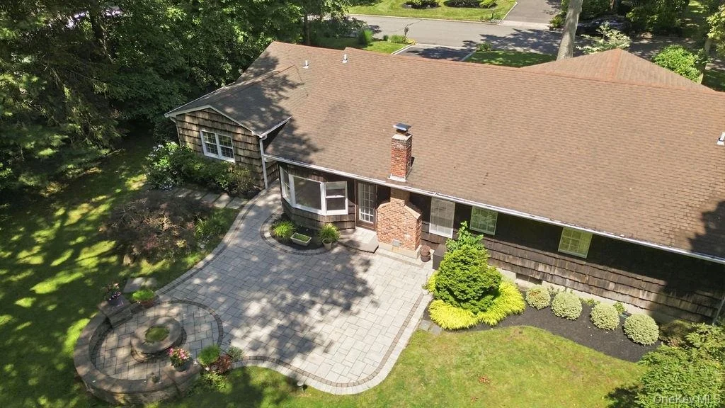 Photo of 20 Oak Tree Drive