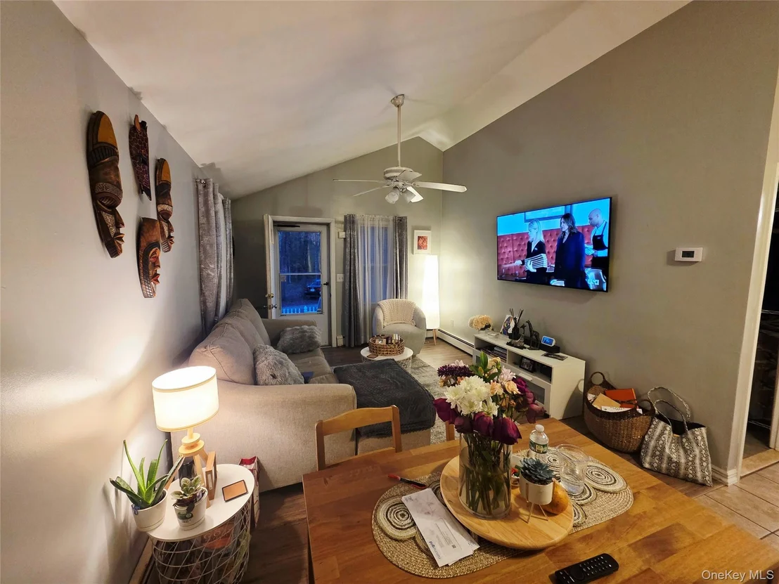 Photo of 117 Maple Avenue