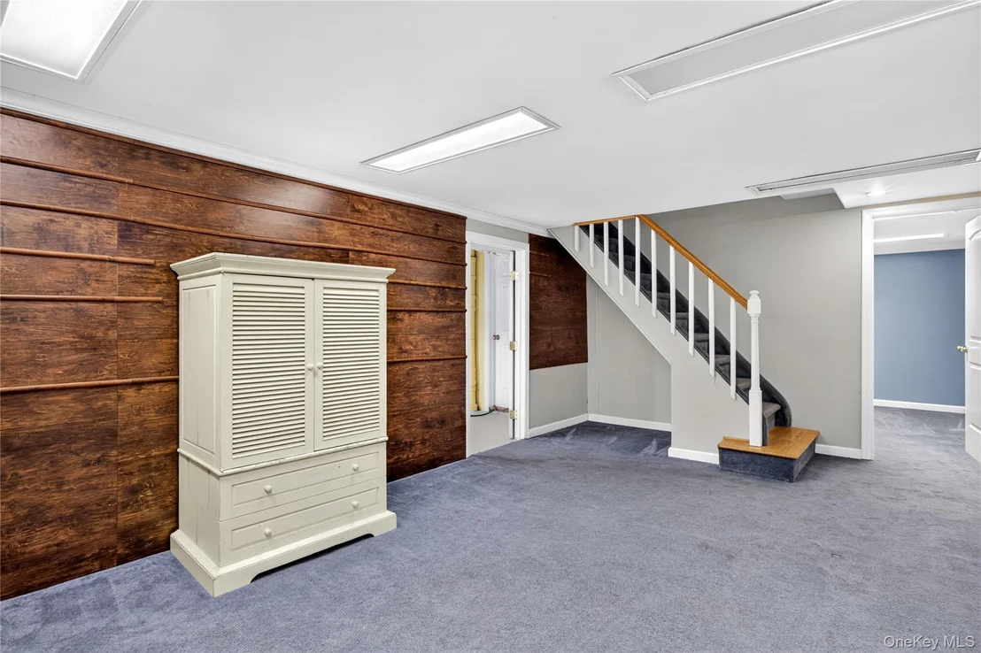 Photo of 75 Maple Street