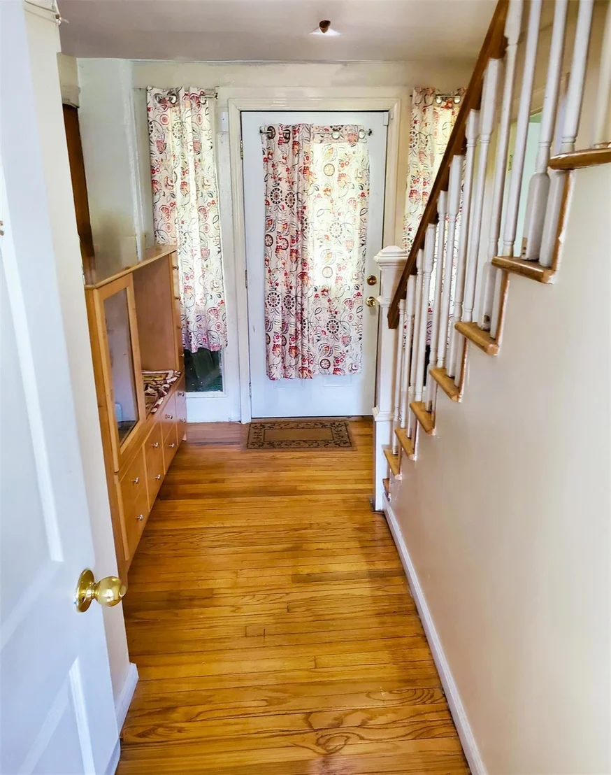 Photo of 892 Bowbell Road