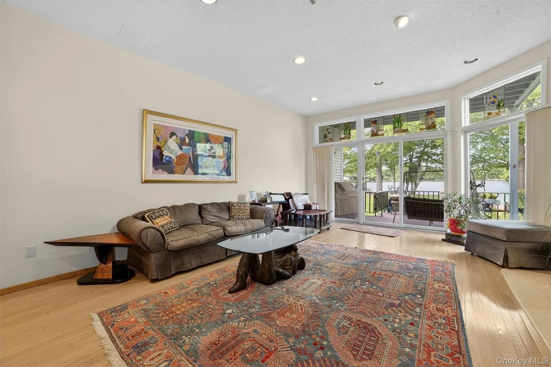 Photo of 41 Waterside Close