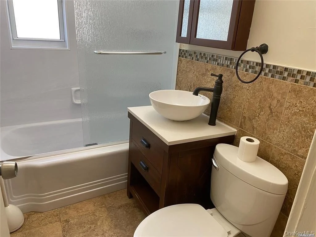 Photo of 107 Baker Hill Road