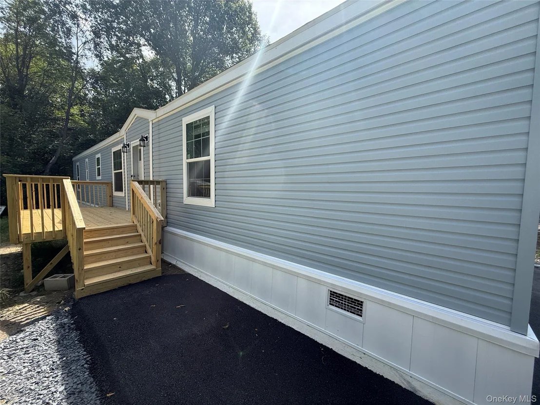 Photo of 117 Forest Park (aka Hubert St)