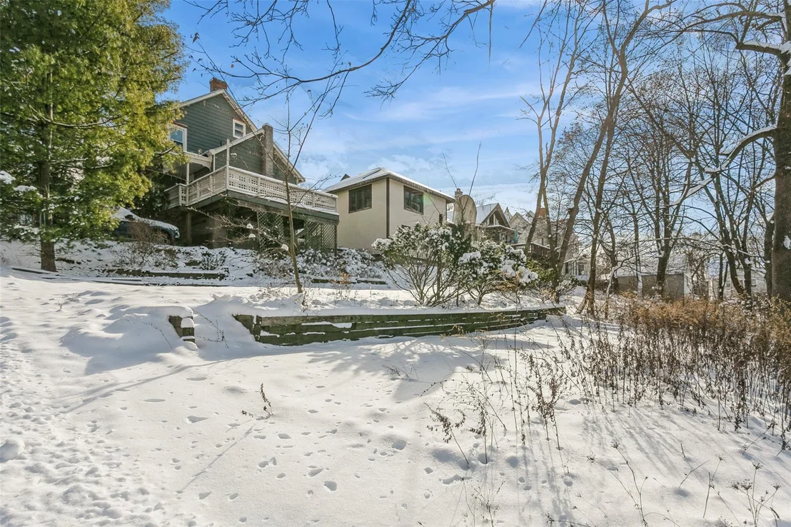 Photo of 9 Dutchess Terrace