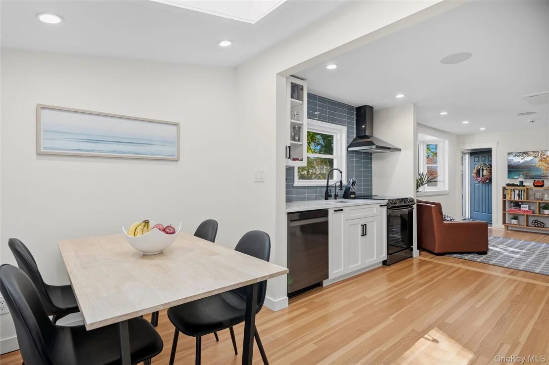 Photo of 109 Lakeview Drive