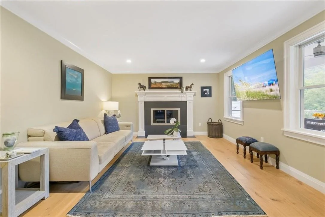 Photo of 25 Red Oak Lane