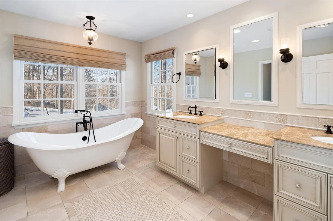 Photo of 2 Cedar Lane