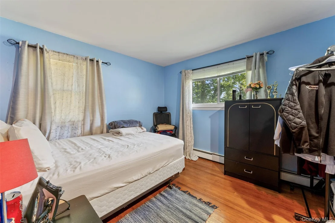 Photo of 182 Geymer Drive