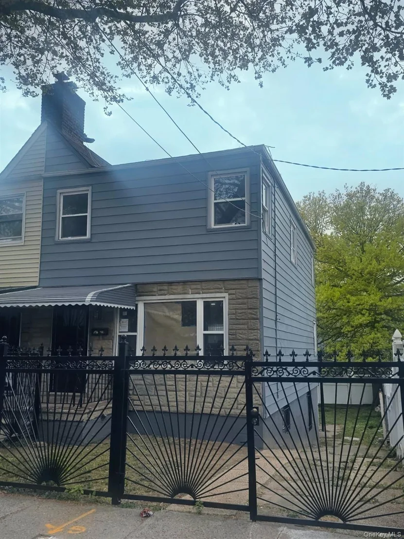 Photo of 4069 Grace Avenue