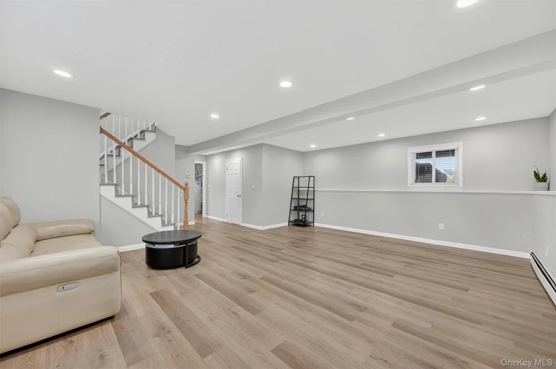 Photo of 10 Tanglewood Drive