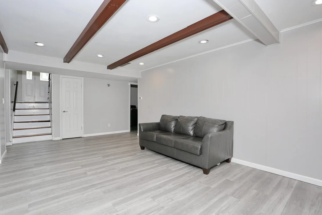 Photo of 15 Cragmere Road