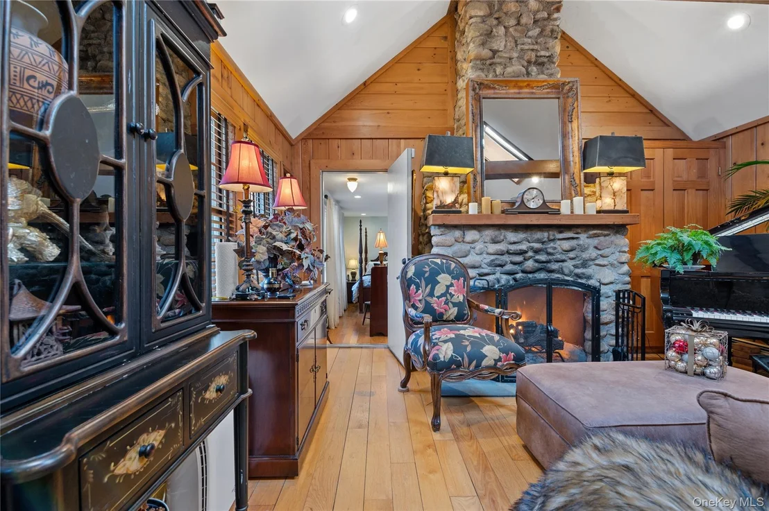 Photo of 136 Beach Road