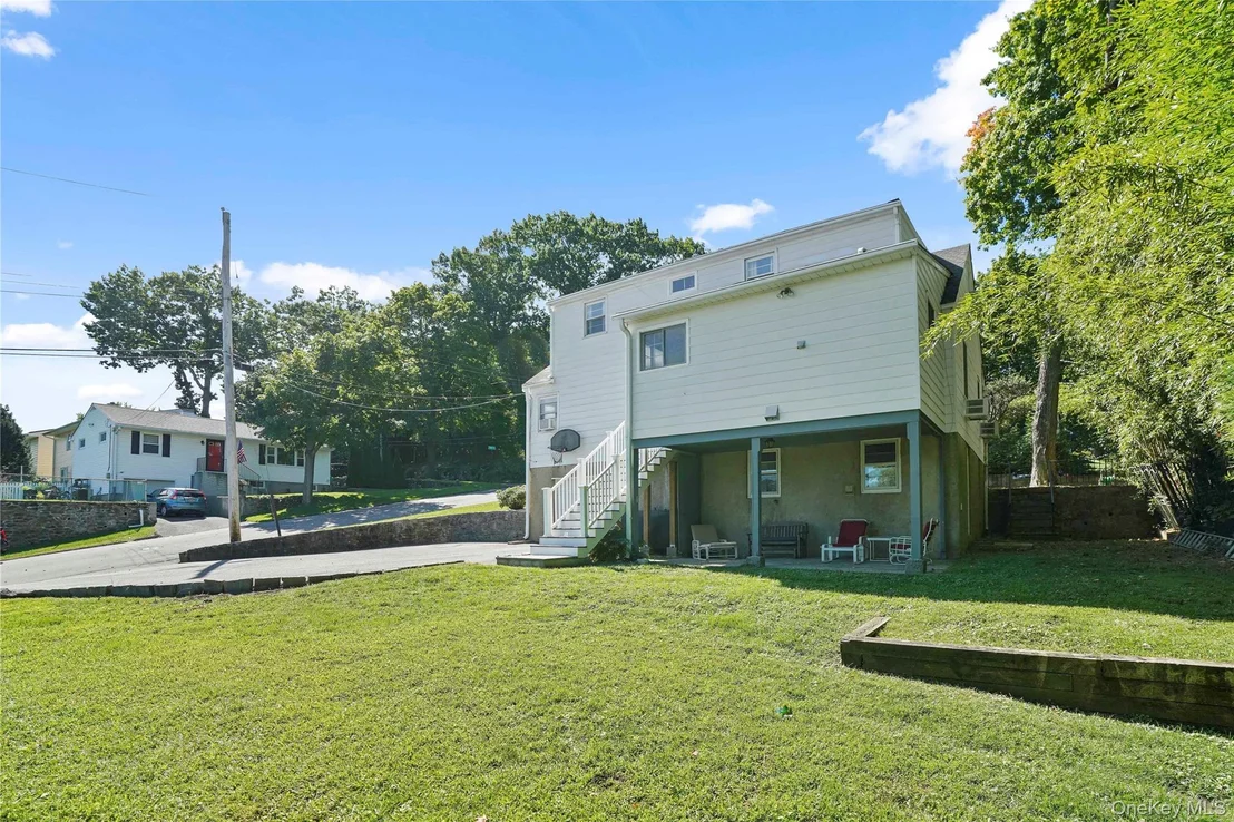 Photo of 11 Riverview Avenue