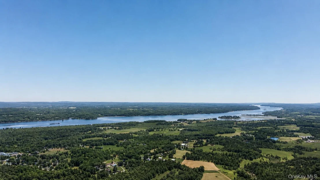 Photo of 7 Deer Run West