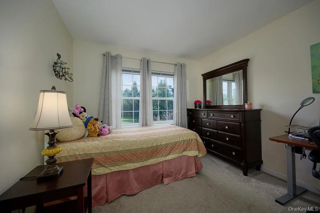 Photo of 274 Robinson Lane