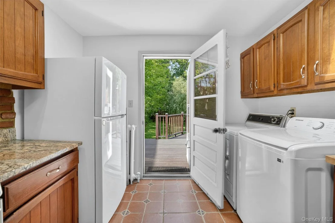 Photo of 33 Maurice Avenue