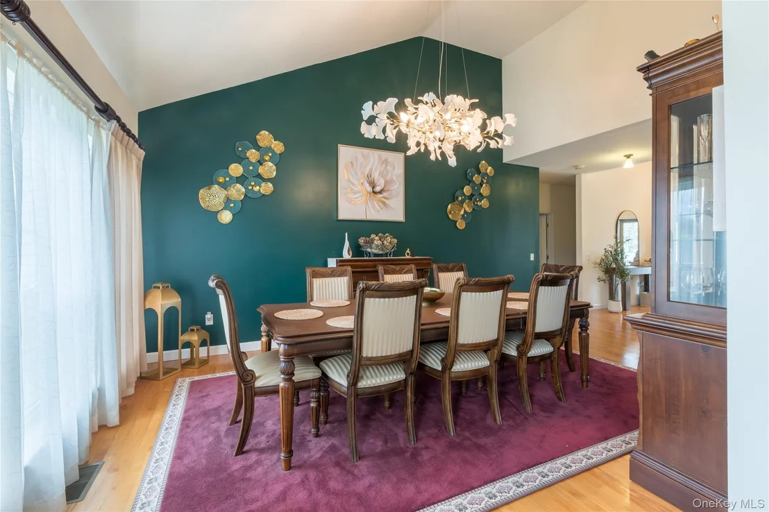 Photo of 8 White Birch Way