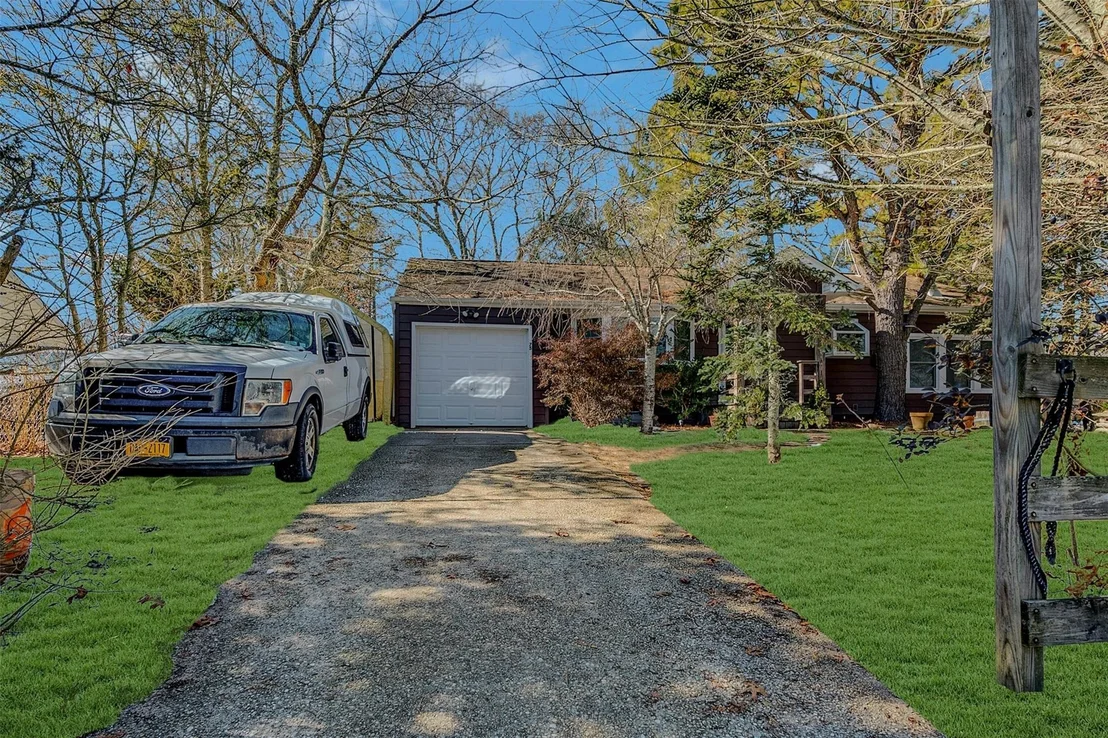 Photo of 75 Royal Avenue