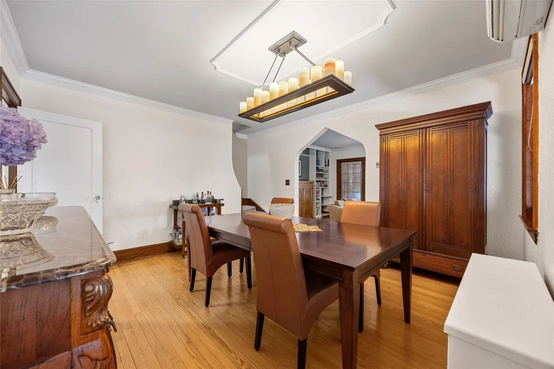 Photo of 27-01 167th Street