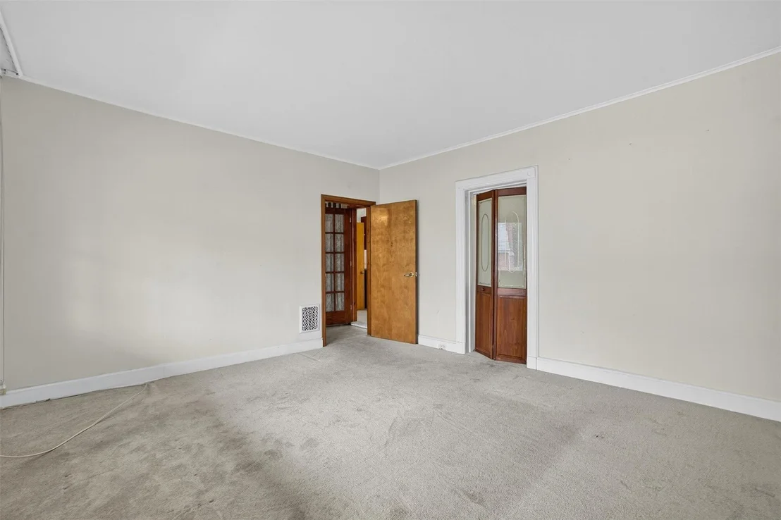 Photo of 31 Maple Avenue
