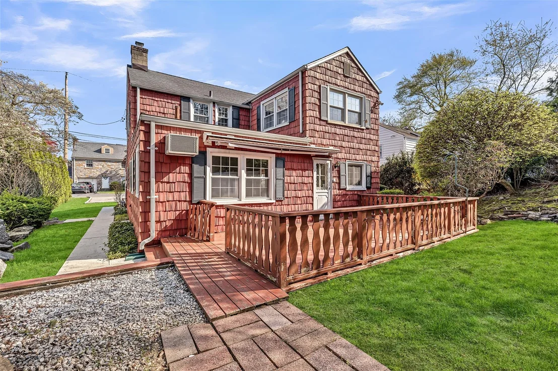 Photo of 62 Henry Avenue