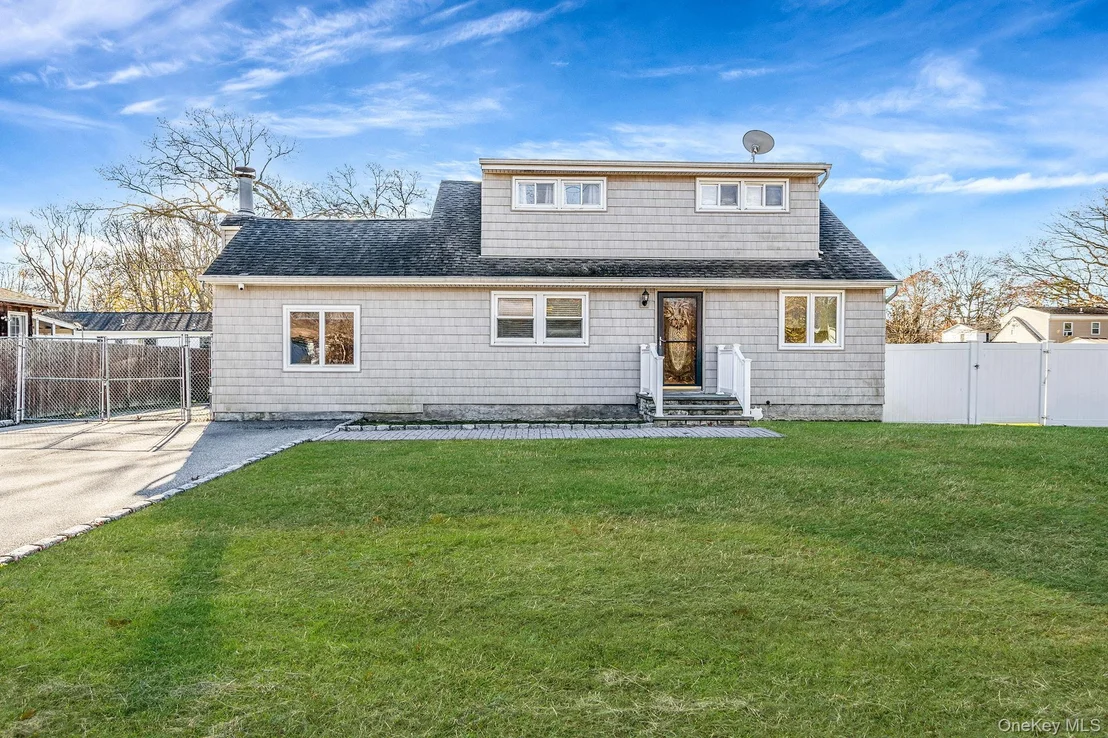 Photo of 32 Rockledge Drive