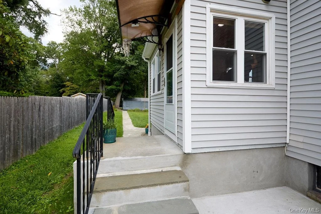 Photo of 90 Walnut Road