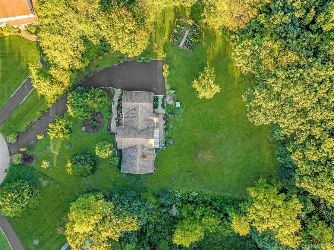 Photo of 12 Whitefield Avenue