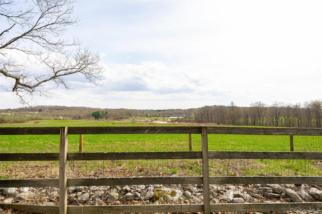 Photo of 102 Beaver Road