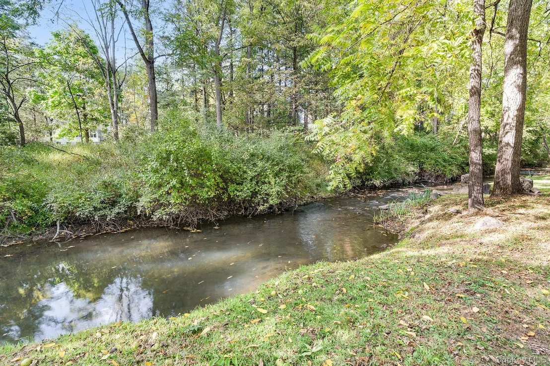 Photo of 6 Old Mill Drive