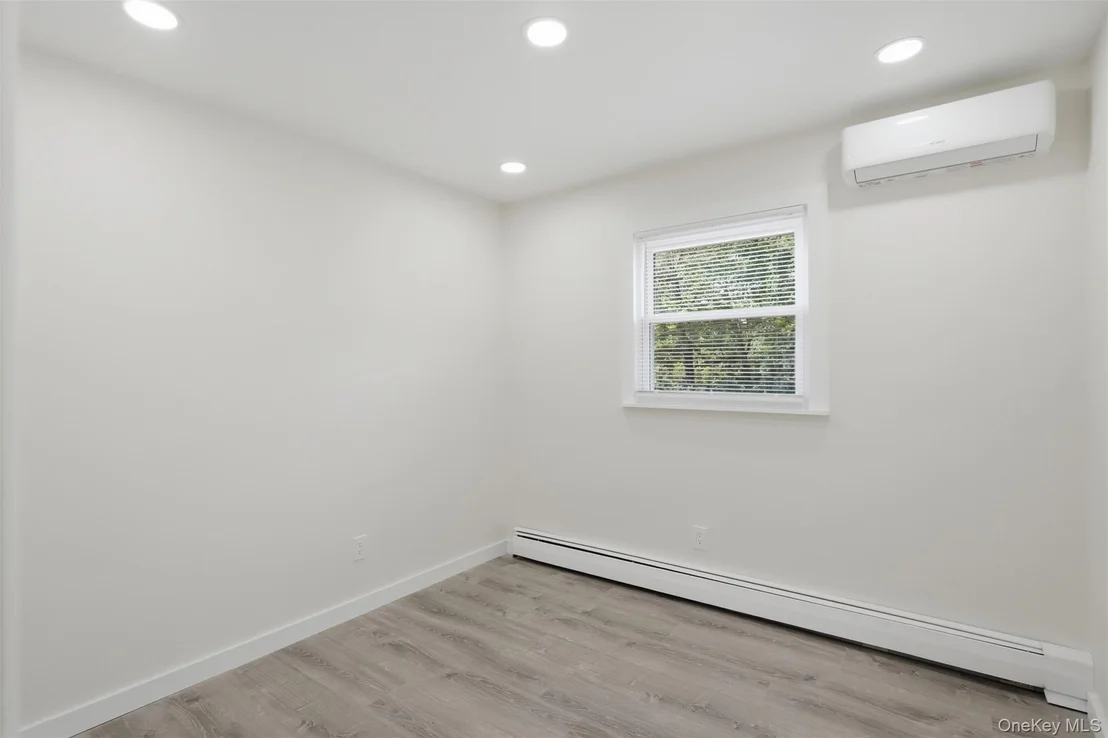 Photo of 22 W Marshall Drive