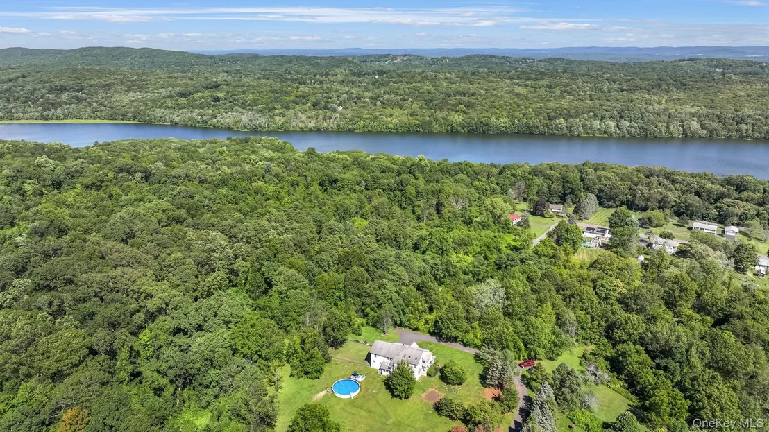 Photo of 19 Eagle Heights Place