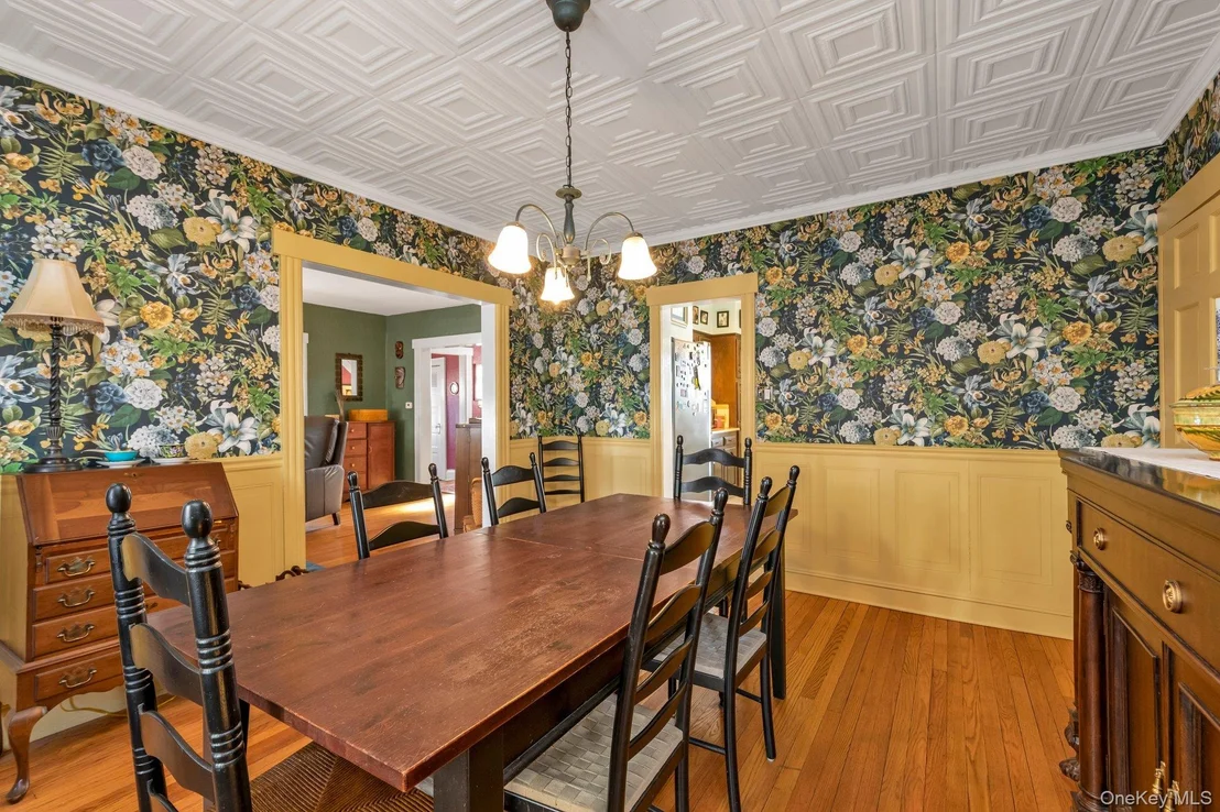 Photo of 841 Waverly Place