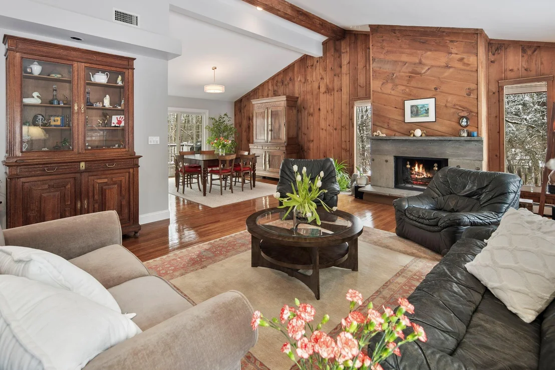Photo of 24 Greenbriar Drive