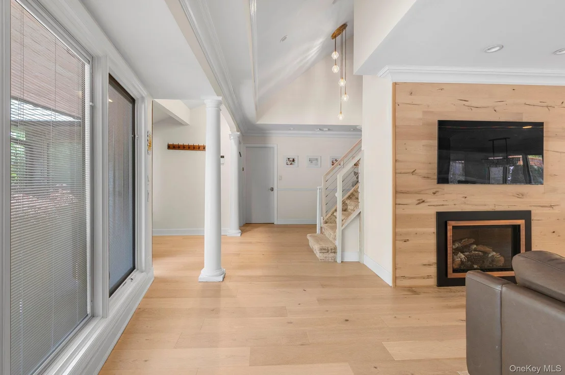 Photo of 33 Nancy Boulevard