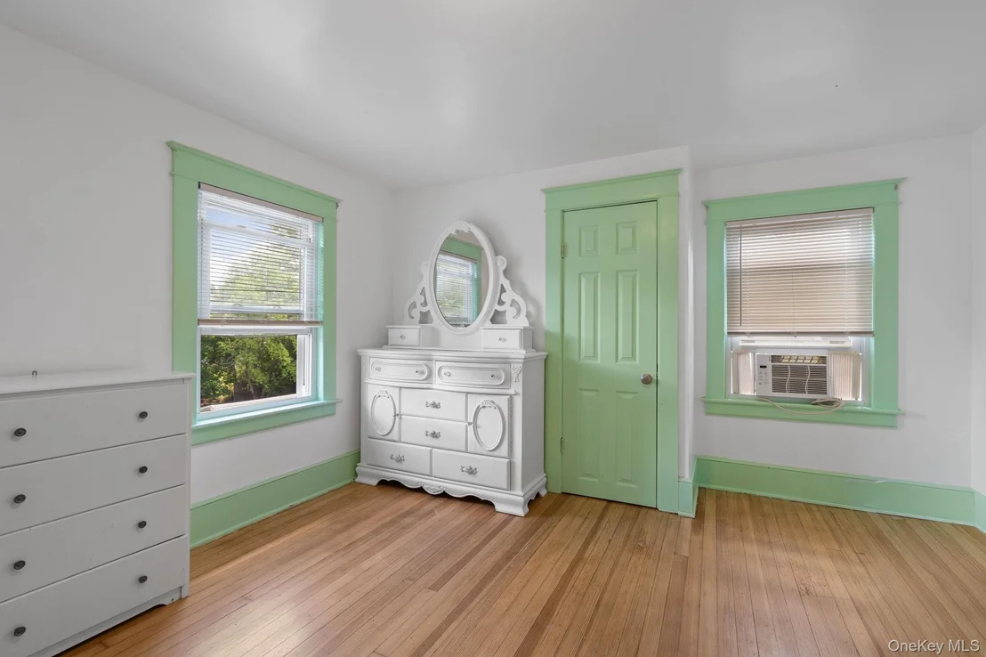 Photo of 8 Mildred Avenue
