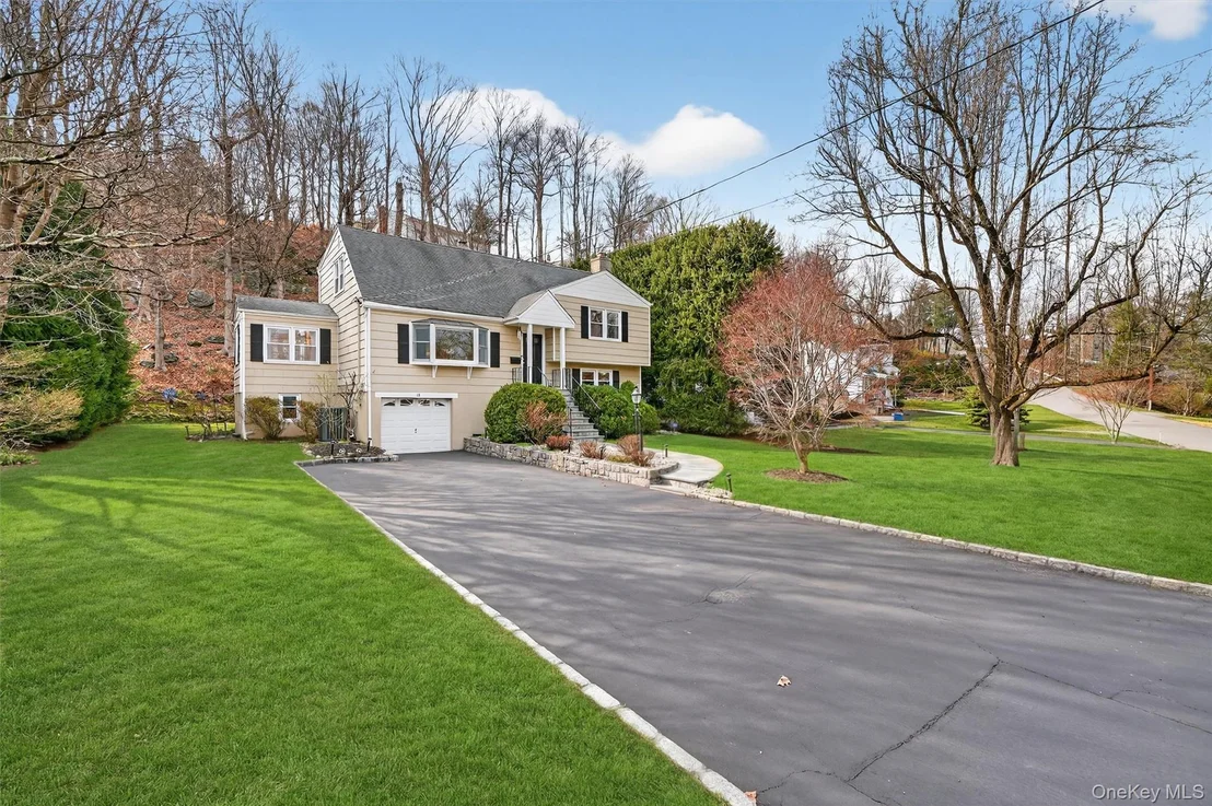 Photo of 18 Clovebrook Road