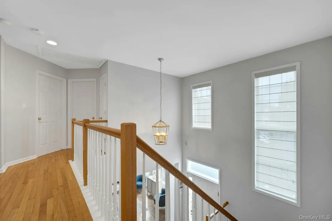 Photo of 33 Valimar Boulevard