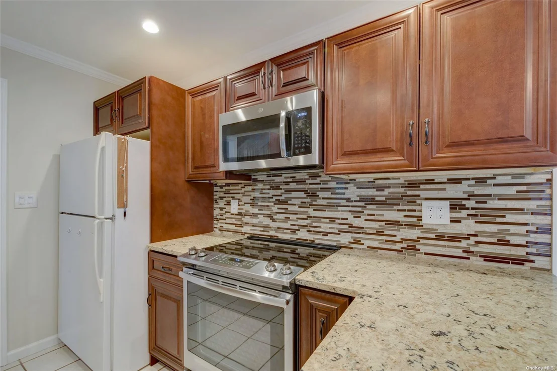 Photo of 974 Middle Bay Drive