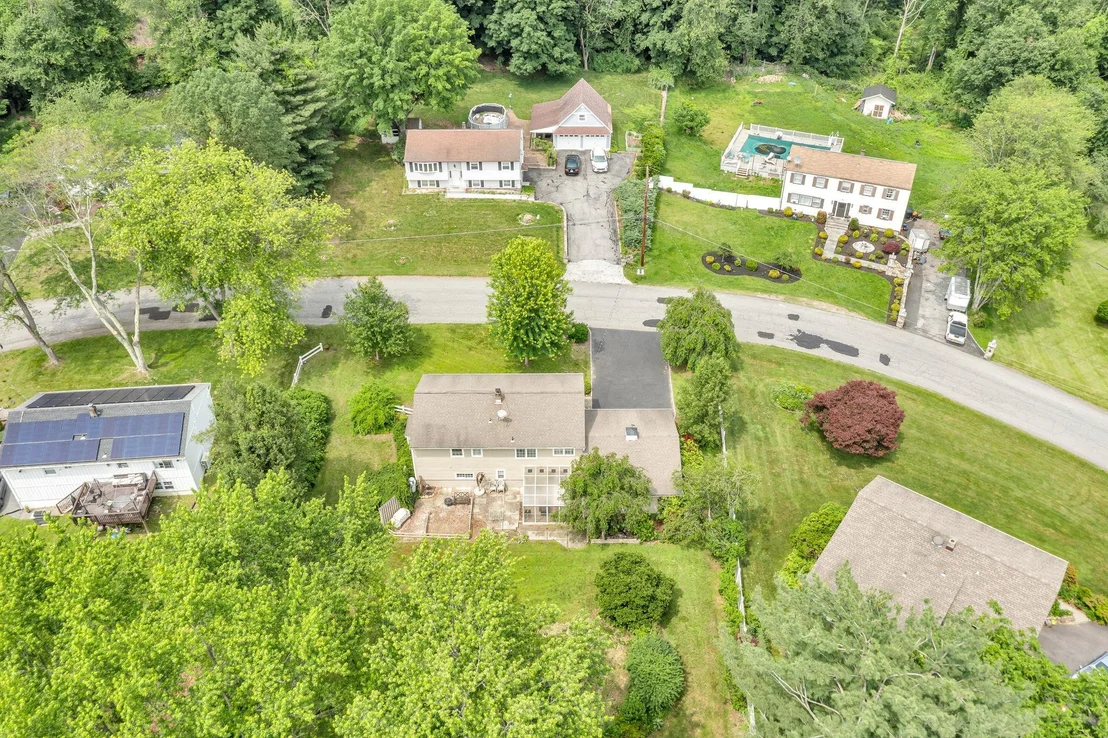 Photo of 42 Robin Drive