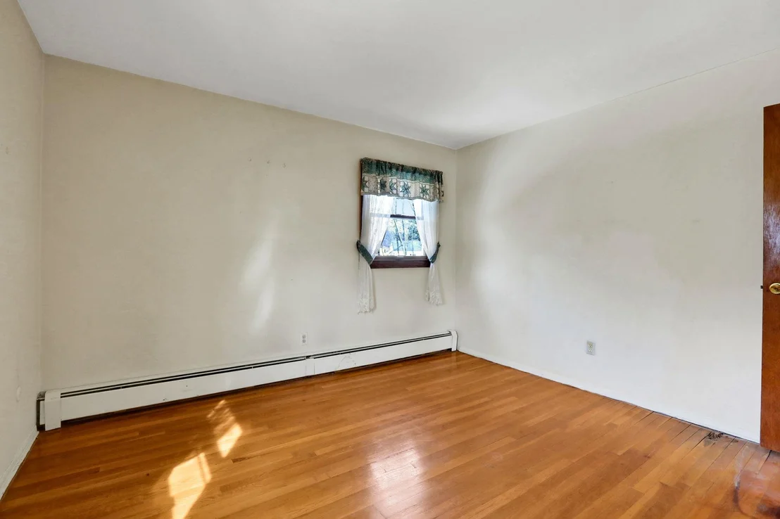Photo of 75 Kretch Circle