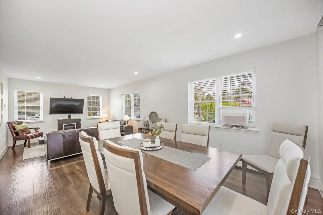 Photo of 56 Arrowhead Avenue