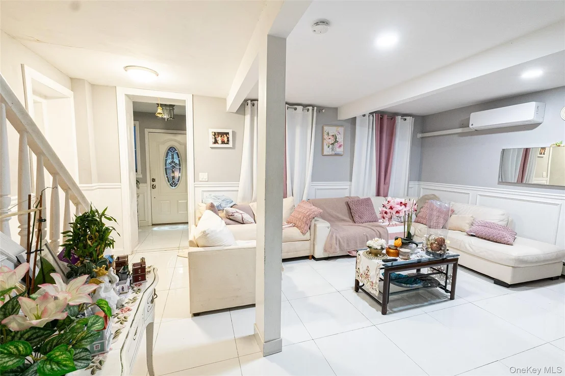 Photo of 163 Orchard Road